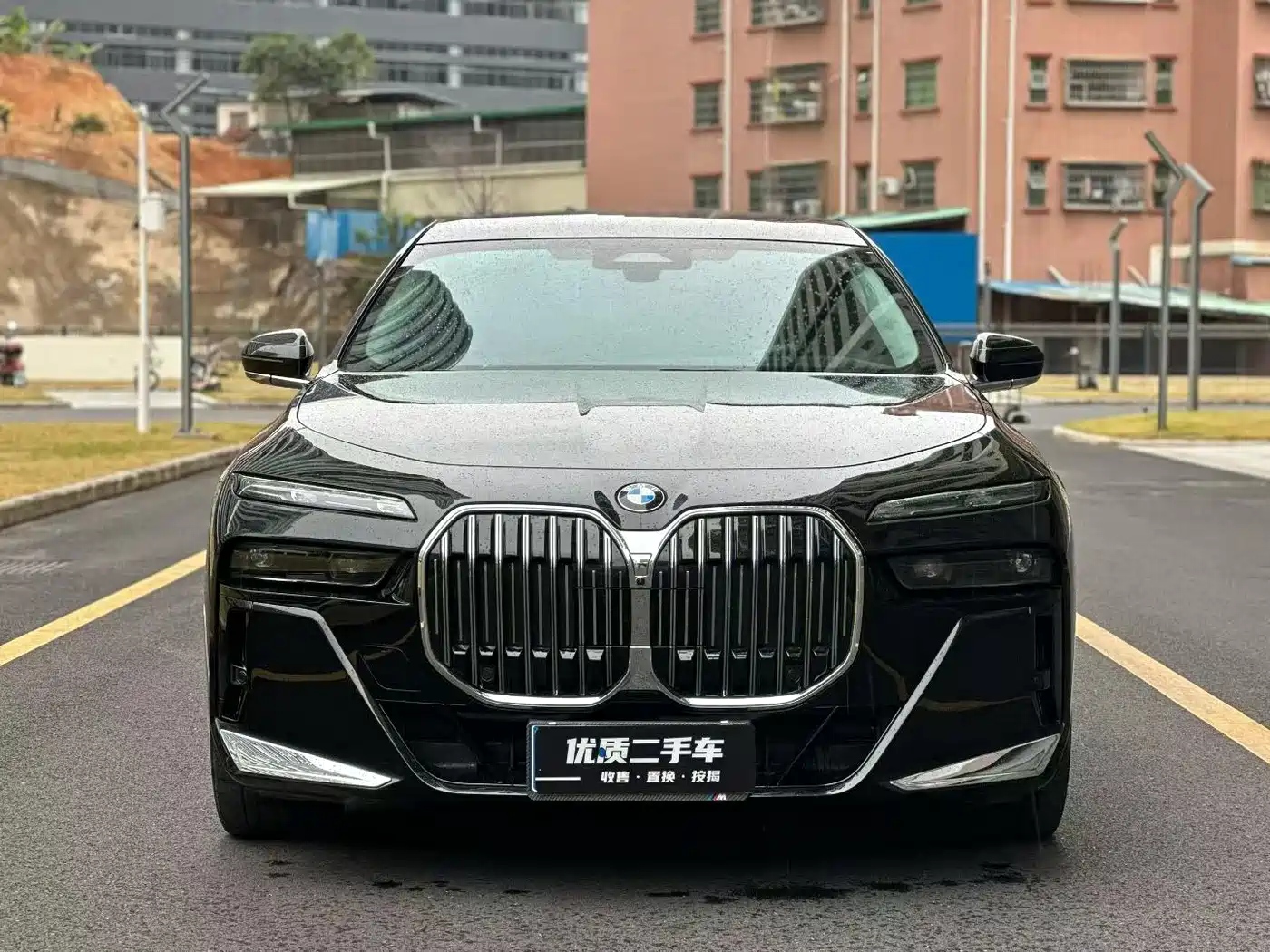 BMW 7 Series 2023 Model 740Li Leading Luxury Package фото 2