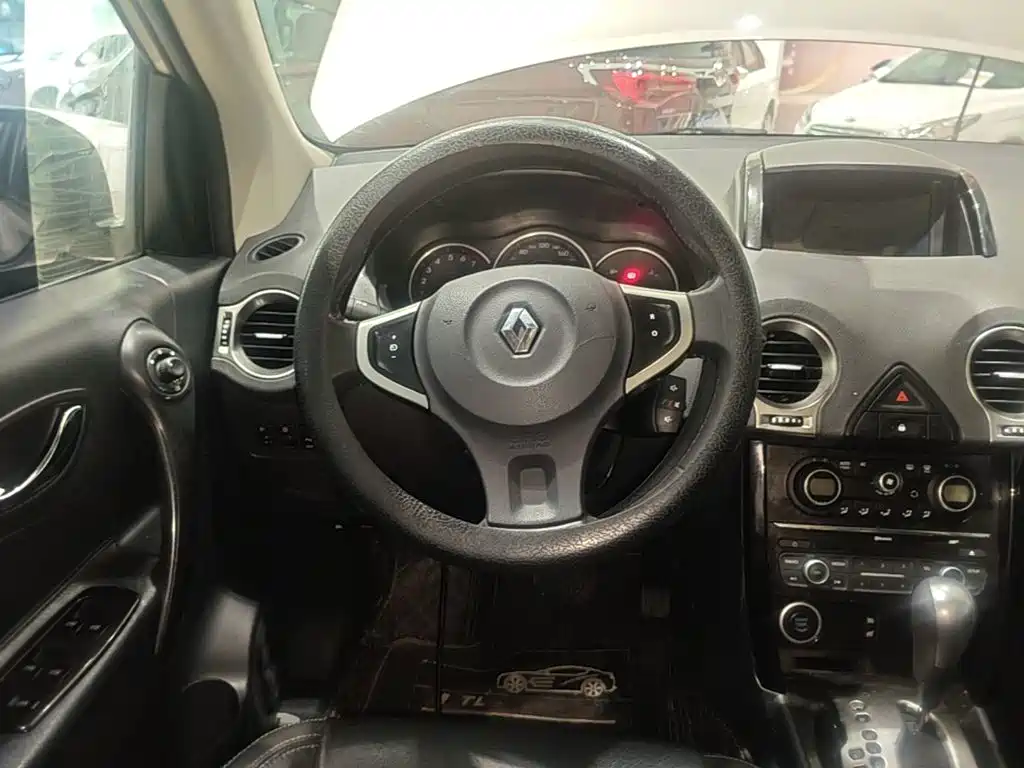 Renault Koleos (Import) 2015 2014 2.5L 4WD Comfort Edition