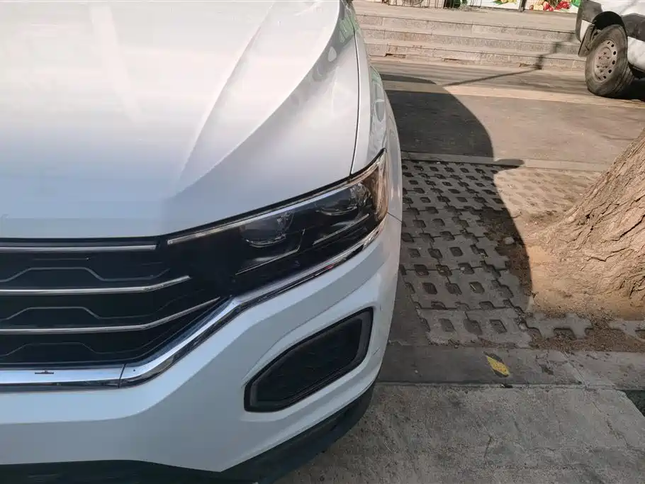 VOLKSWAGEN T ROC EXPLORING SONGS