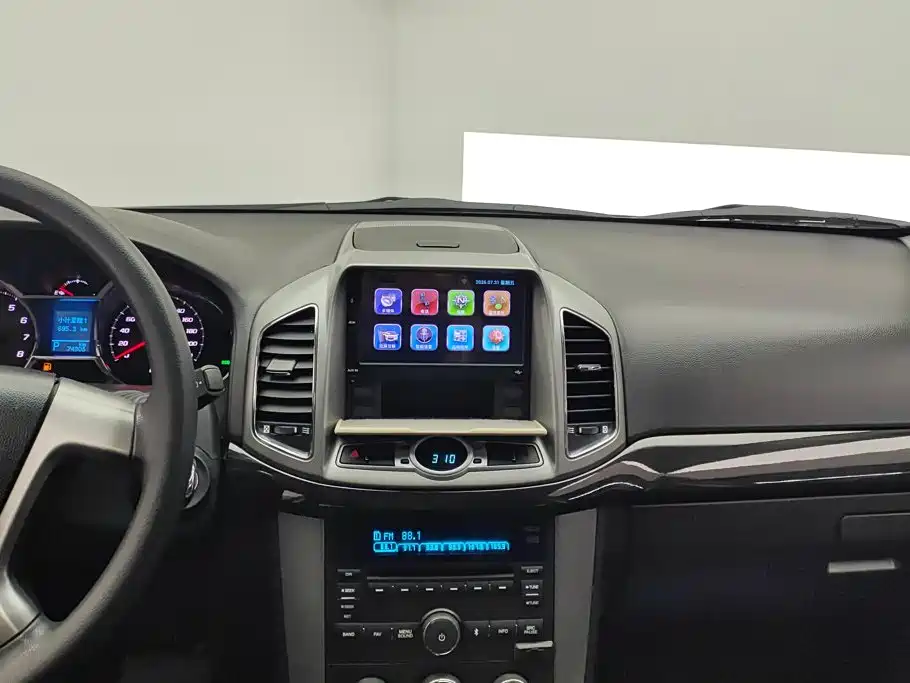 Chevrolet Captiva 2016 2015 2.4L 2WD Urban Edition 7-seater