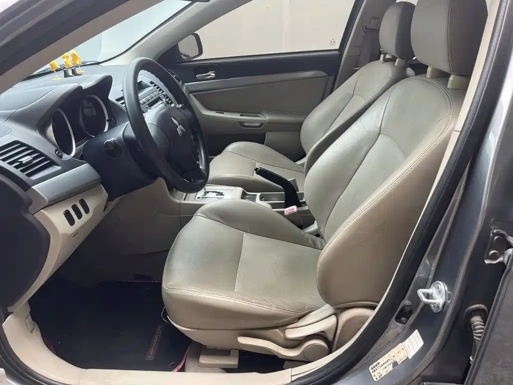 Mitsubishi Lancer EX 2010 2010 Fashion Edition 1.8L CVT Comfort
