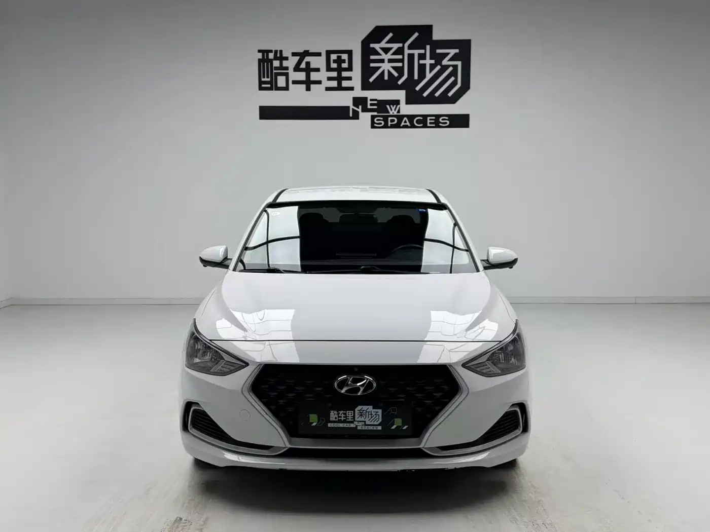 Hyundai Elantra 2020 1.6L Auto GL Pleasing Edition фото 2