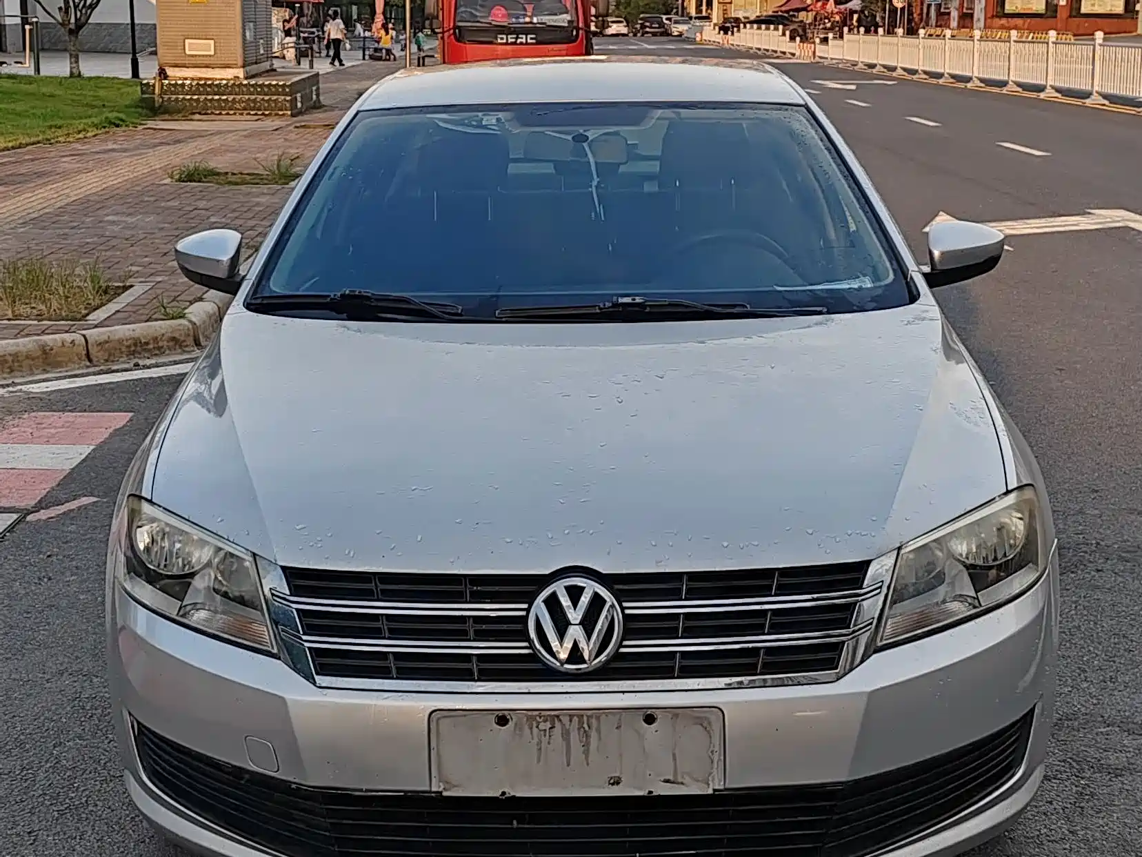 Photo 2 - Volkswagen Lavida