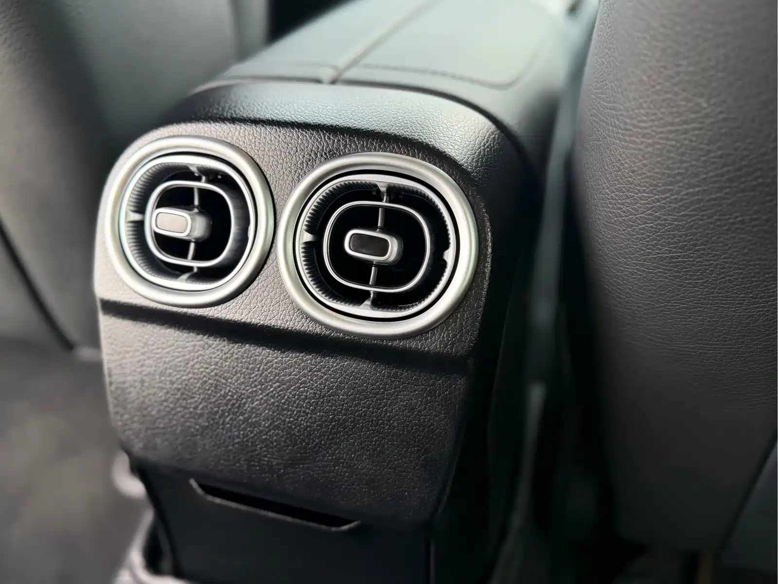 Фото 21 - Mercedes-Benz C-Class