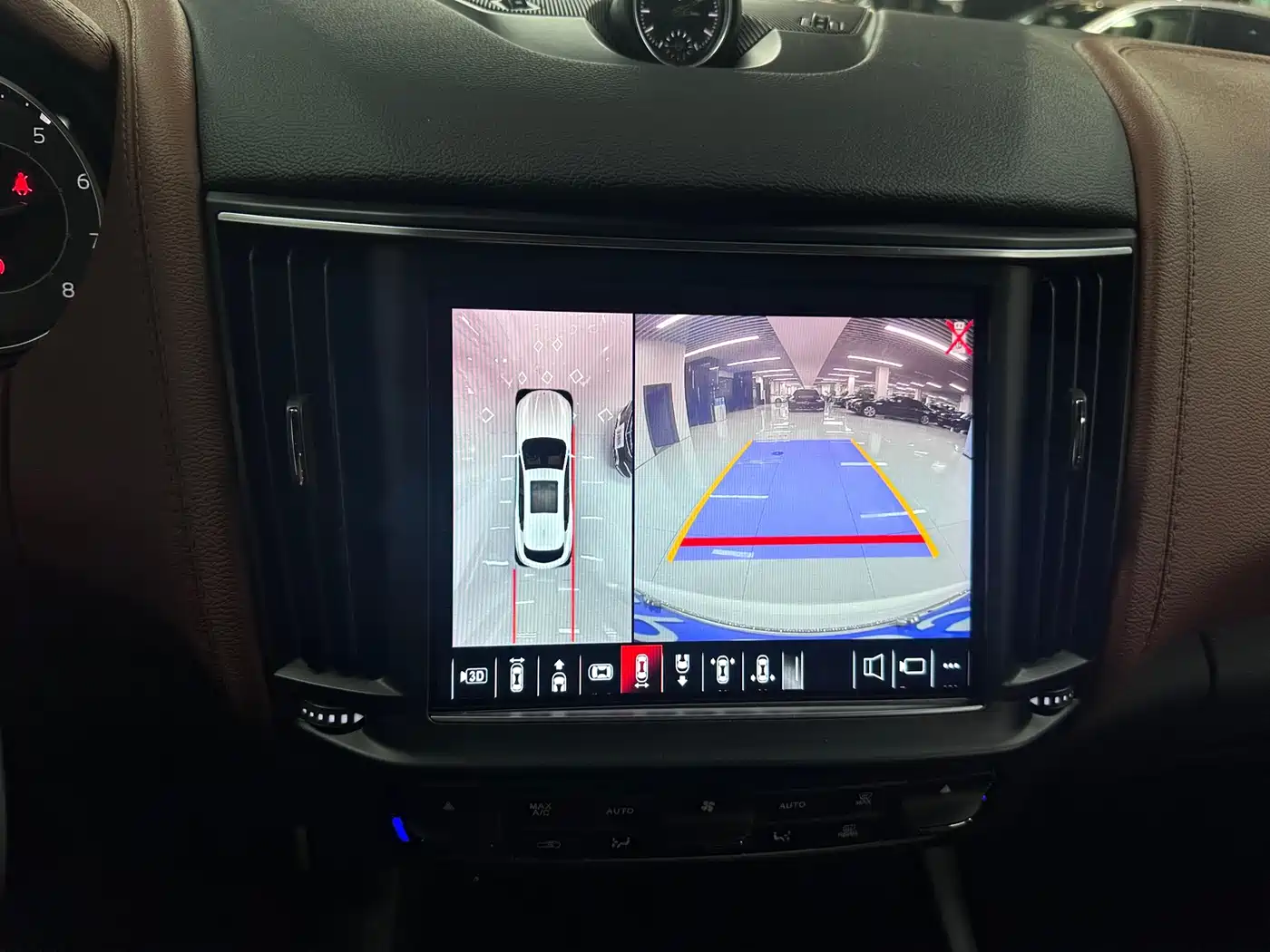 Maserati Levante 2021 3.0T Standard Edition фото 9