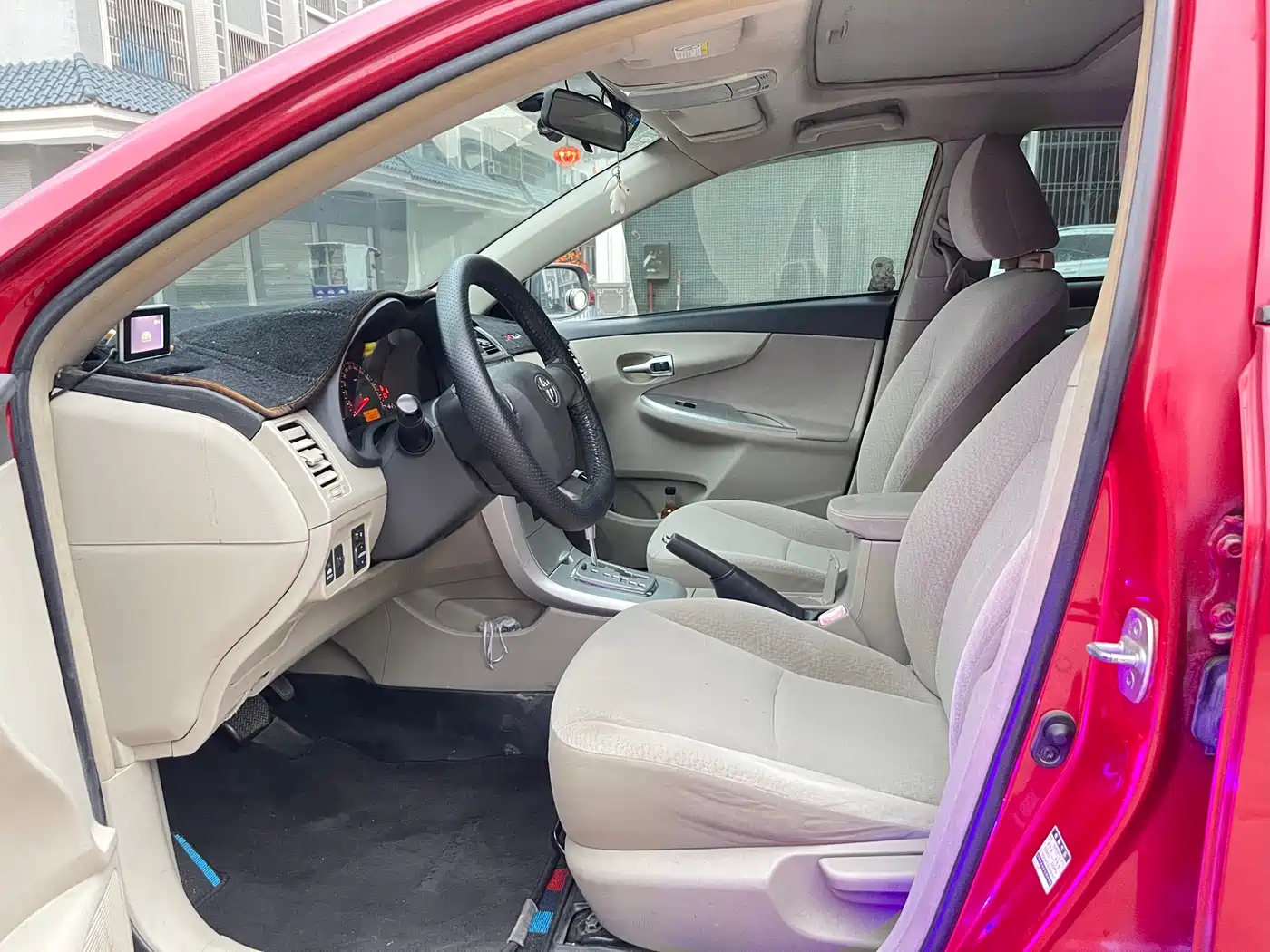 Toyota Corolla 2012 Styling Edition 1.6L Automatic GL фото 9