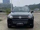Фото 2 - Volkswagen Touareg