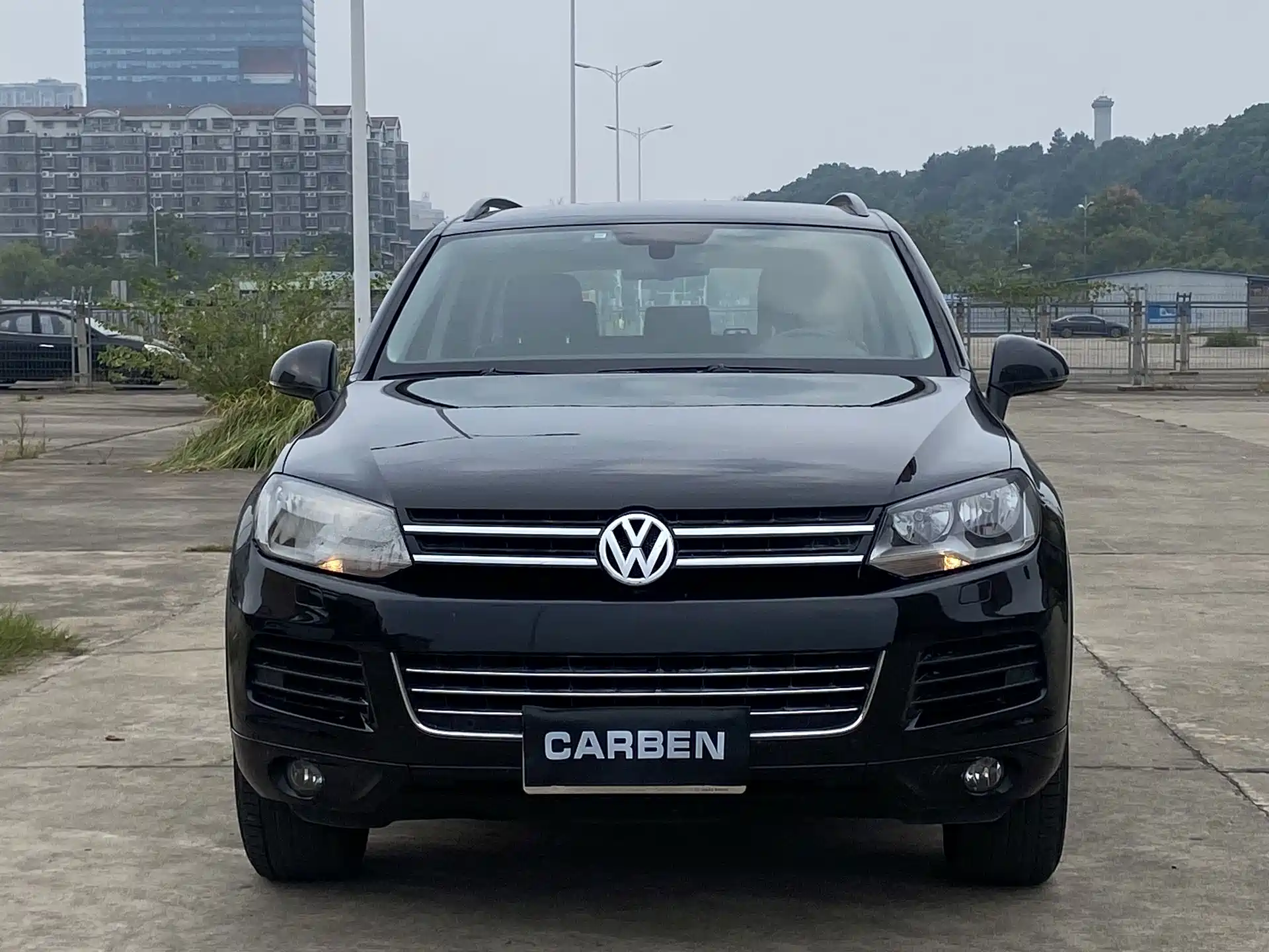 Фото 2 - Volkswagen Touareg