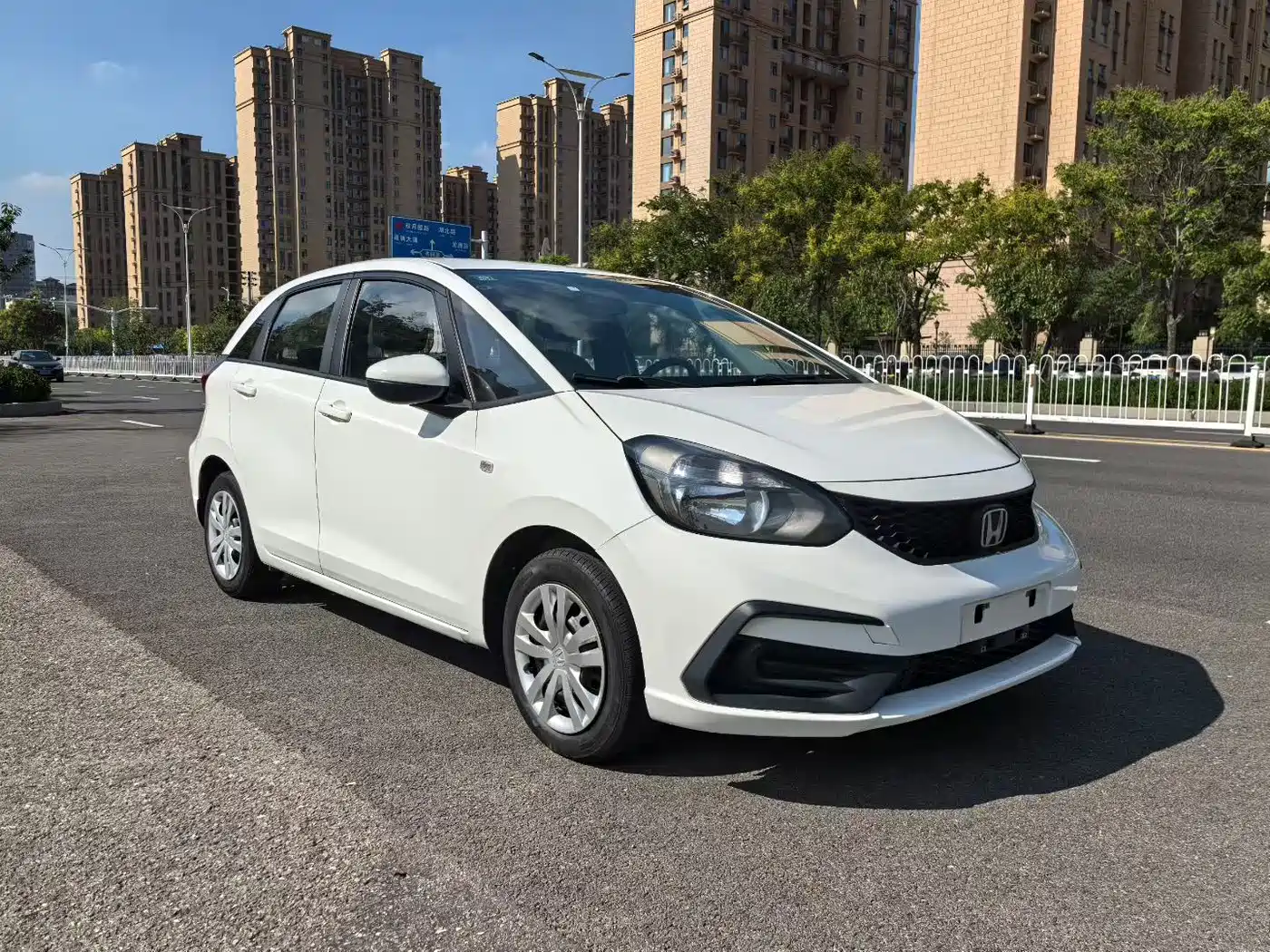 Photo 2 - Honda Fit