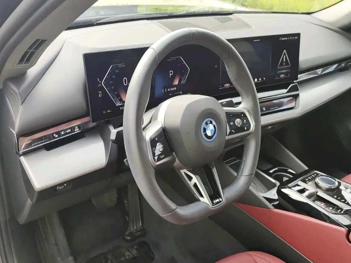 BMW i5 2025 2025 eDrive 35L M Sport Package