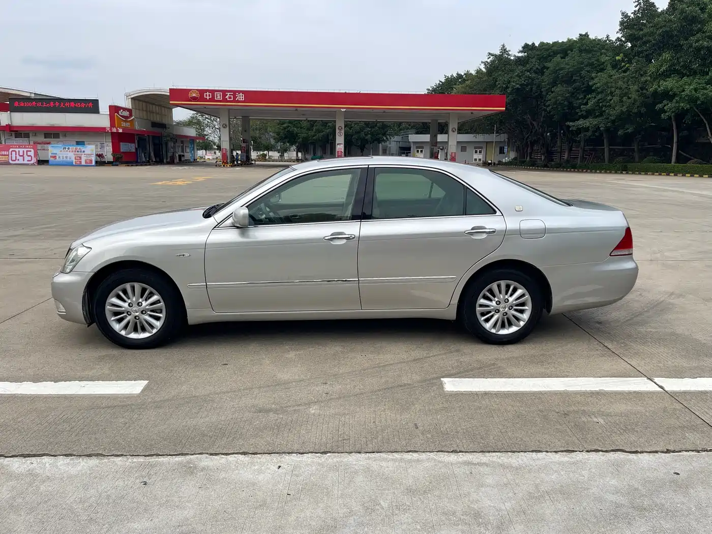 Toyota Crown 2007 2.5L Royal Special Edition фото 4