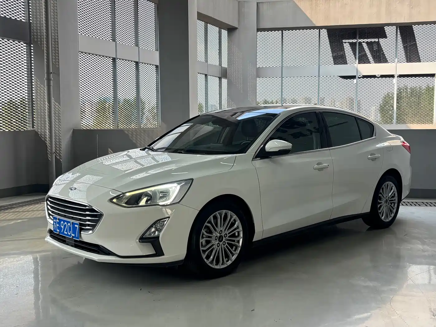 Ford Focus 2018 2019 Sedan EcoBoost 180 Automatic Sharp