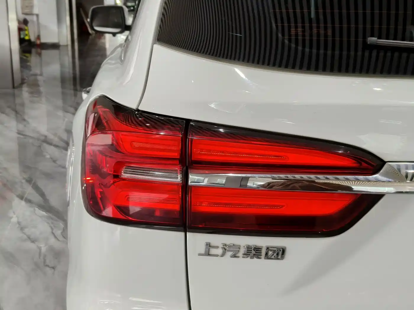 Roewe RX8 2018 2018 30T Smart Internet 2WD Flagship Edition