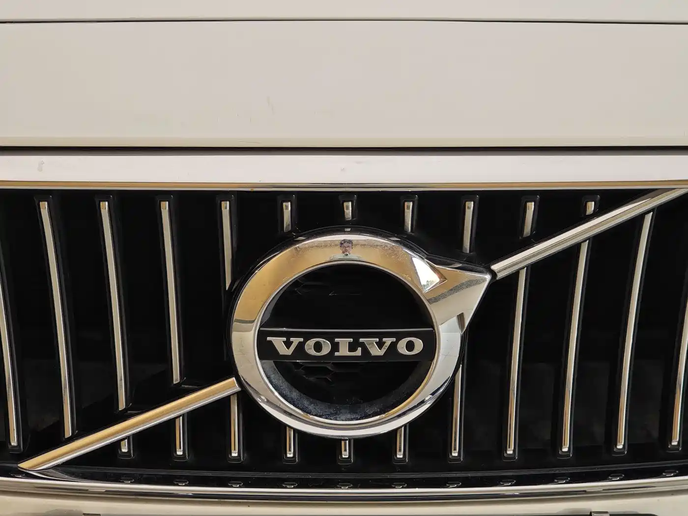 Фото 3 - Volvo S90