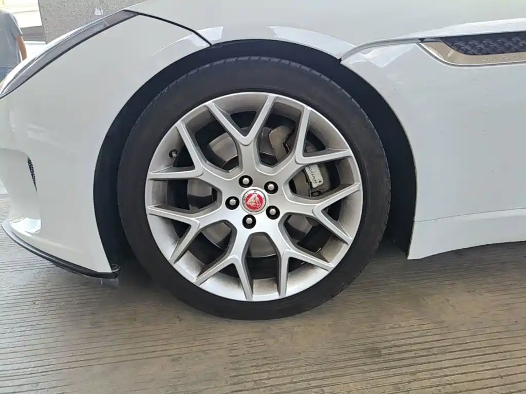Jaguar F-TYPE 2019 2019 2.0T Coupe