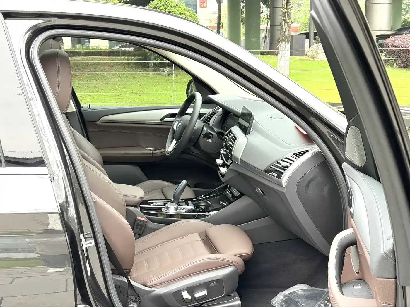 BMW iX3 2021 Facelift Pioneer фото 4
