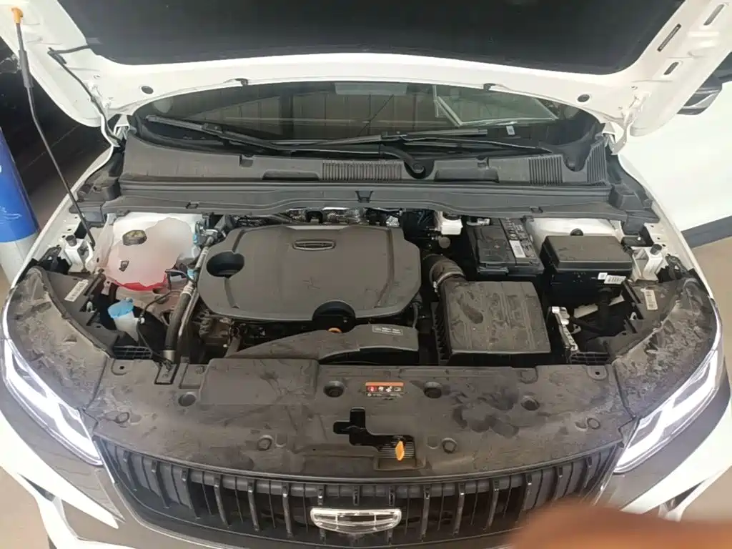 Фото 20 - Geely Coolray