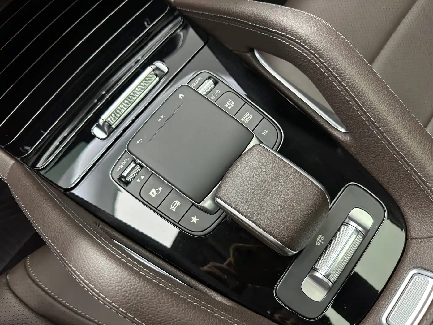 Mercedes-Benz GLE 2021 GLE 450 4MATIC Dynamic фото 26