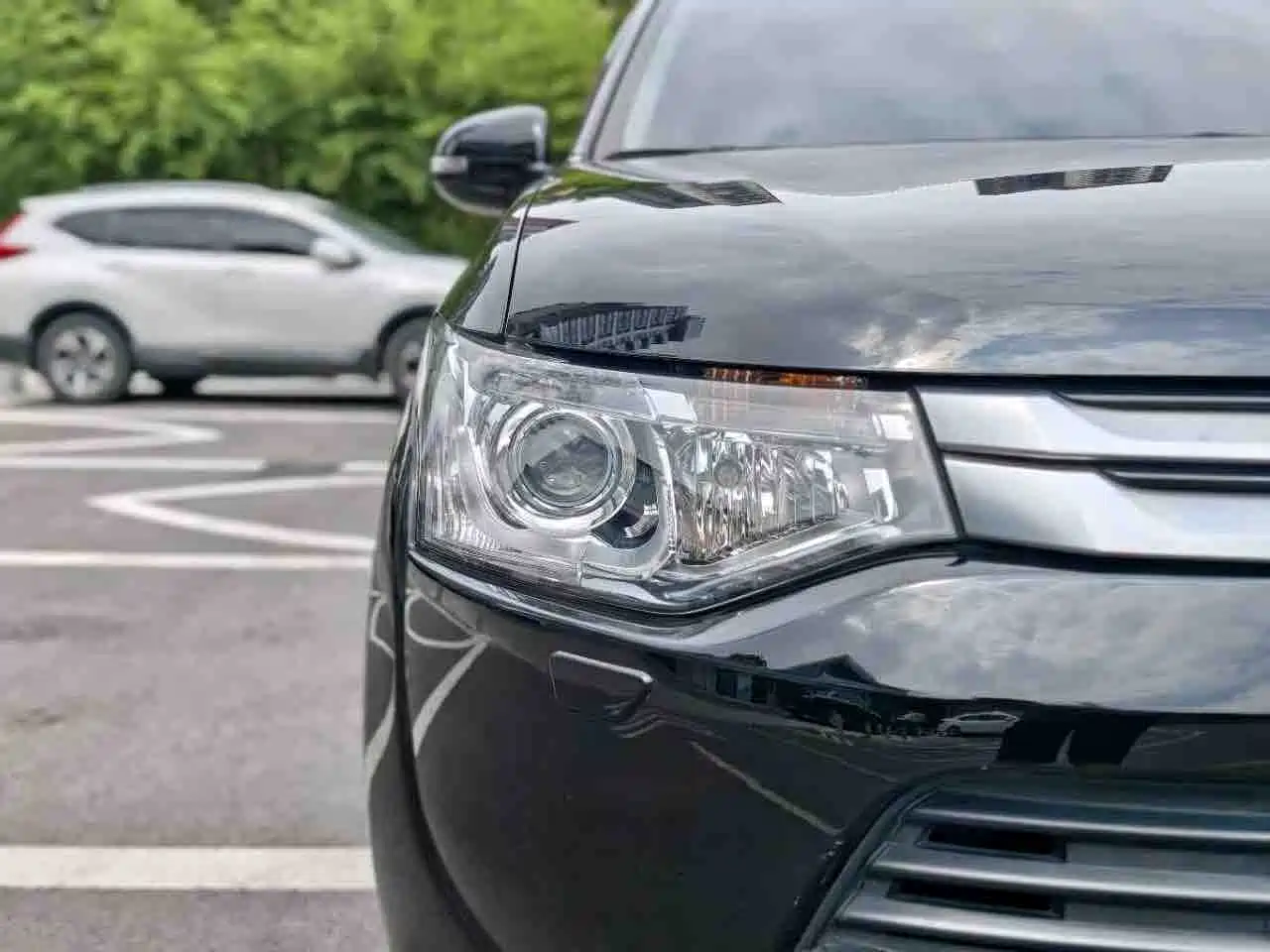 Mitsubishi Outlander (Import) 2015 2014 2.4L 4WD Luxury Value Edition 7-seater