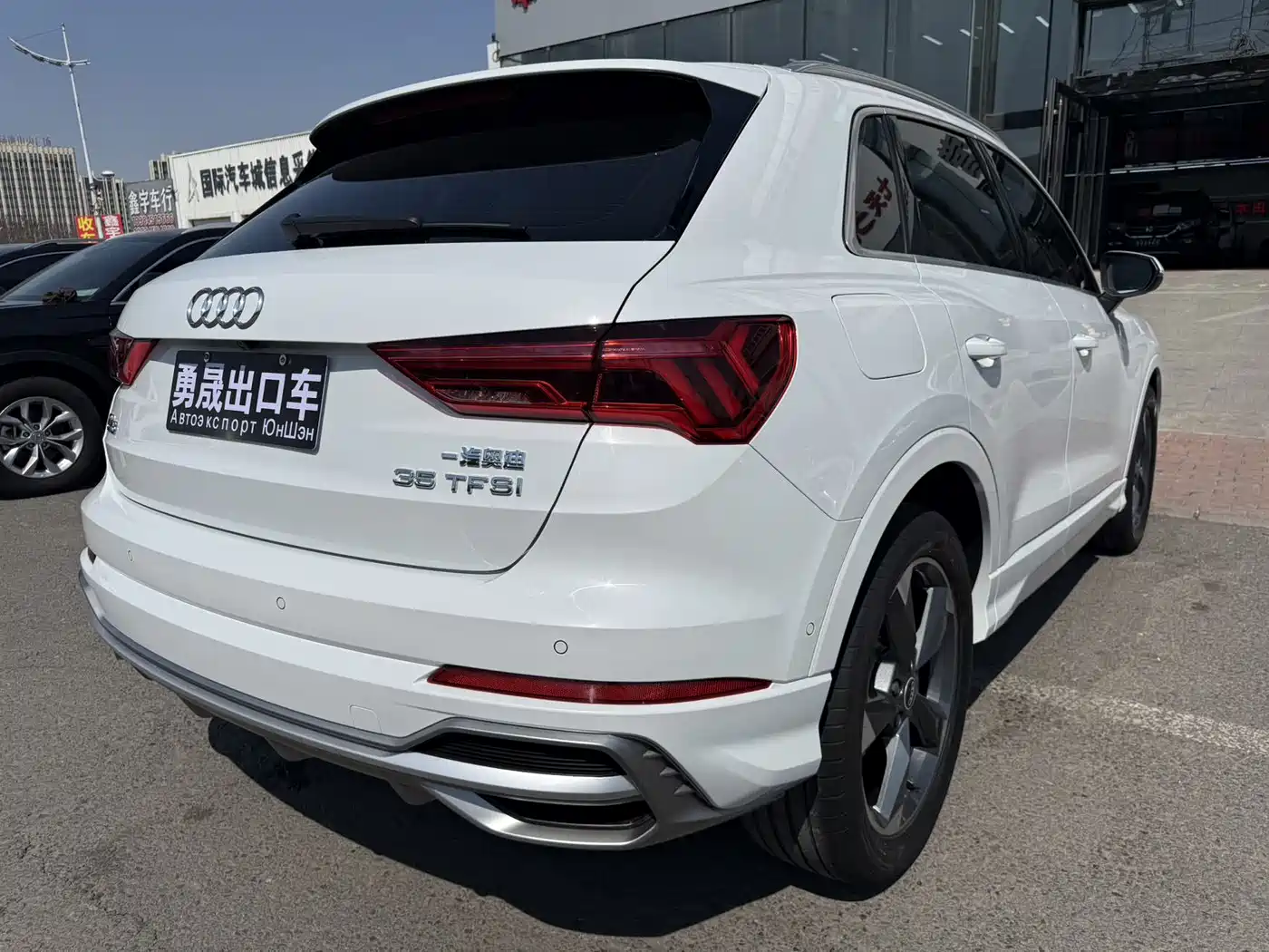 Audi Q3 2022 35 TFSI Fashion Dynamic фото 6