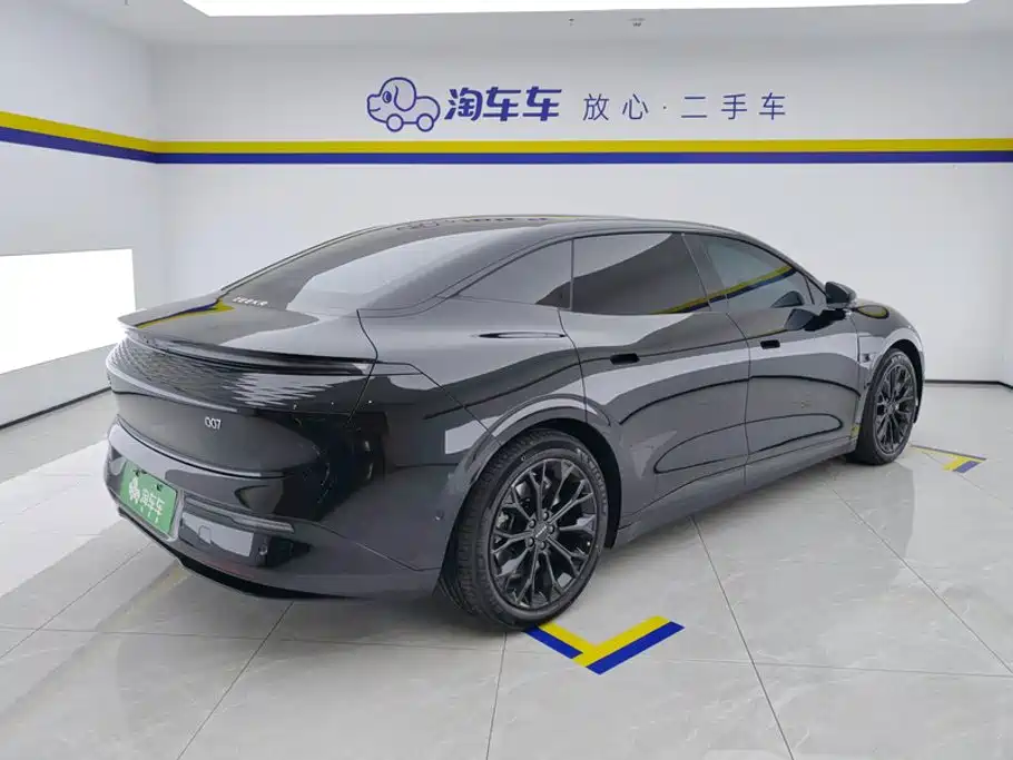 2025 ZEEKR 007