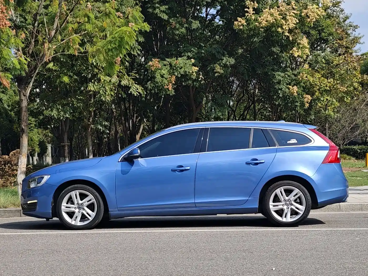 Фото 2 - Volvo V60