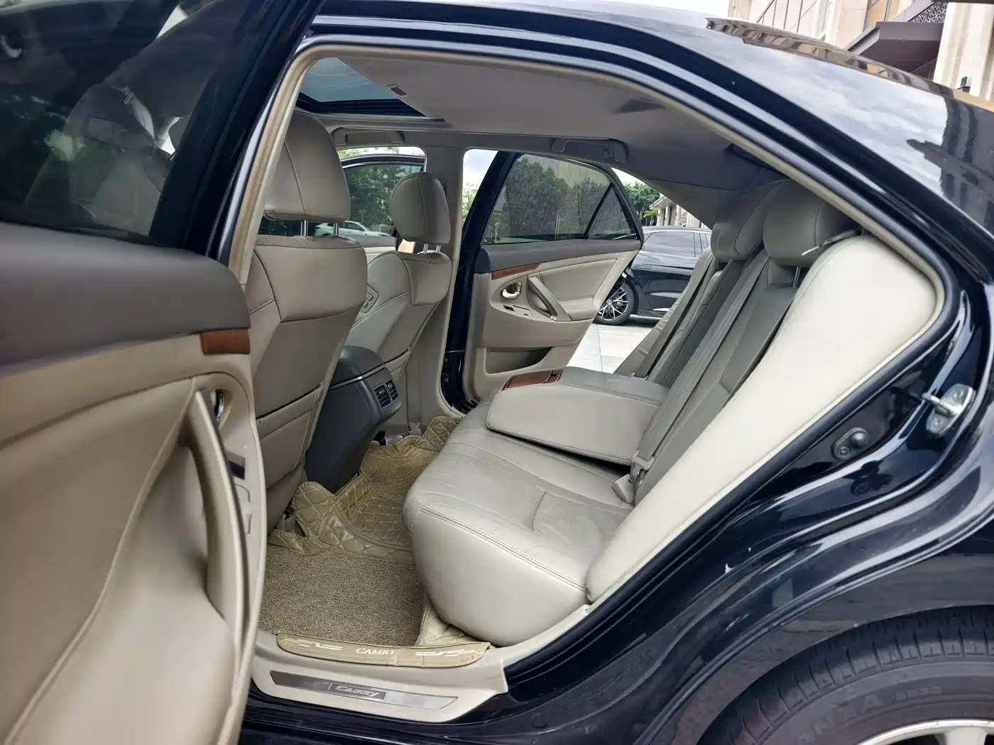 صورة 12 - Toyota Camry