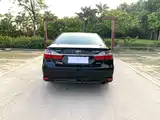 Фото 5 - Toyota Camry