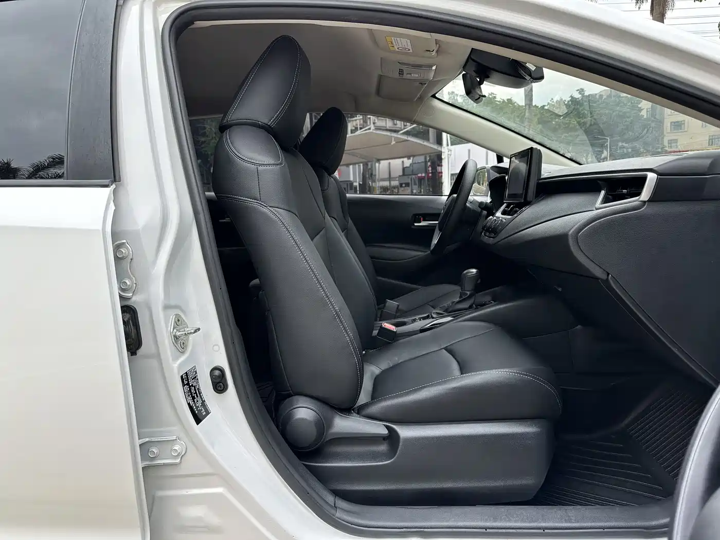 Toyota Corolla 2022 TNGA 1.5L CVT Pioneer Edition фото 14