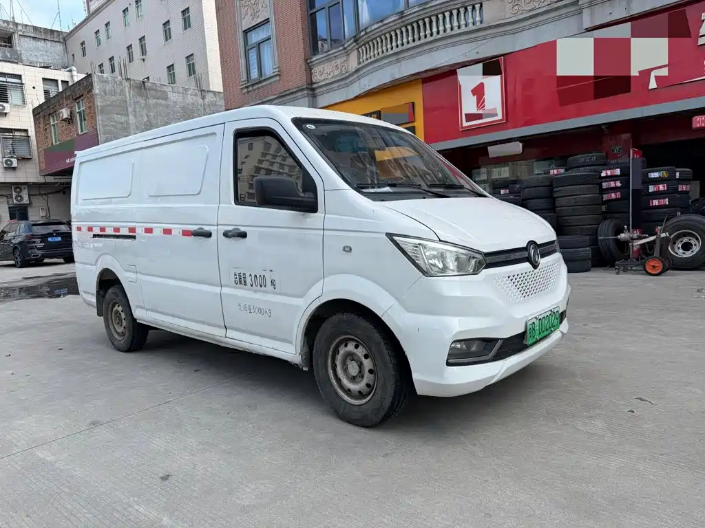 Dongfeng Yufeng Yufeng EM26 2022 2023 Standard Edition 41.472kWh Henan Lithium
