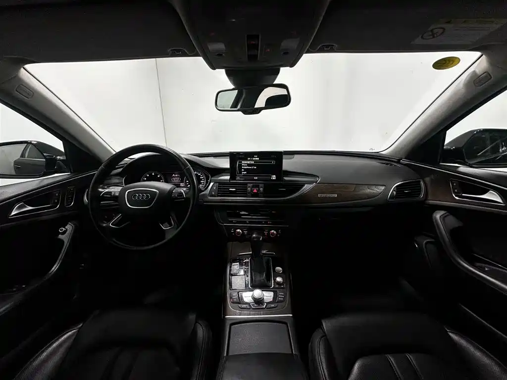 Фото 9 - Audi A6L