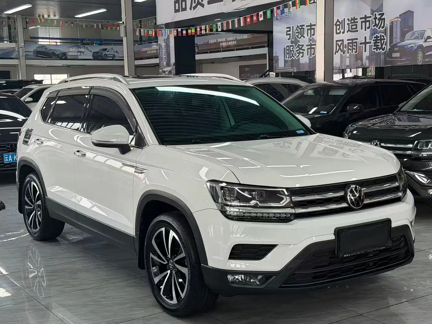 Volkswagen Tharu, миниатюра 3