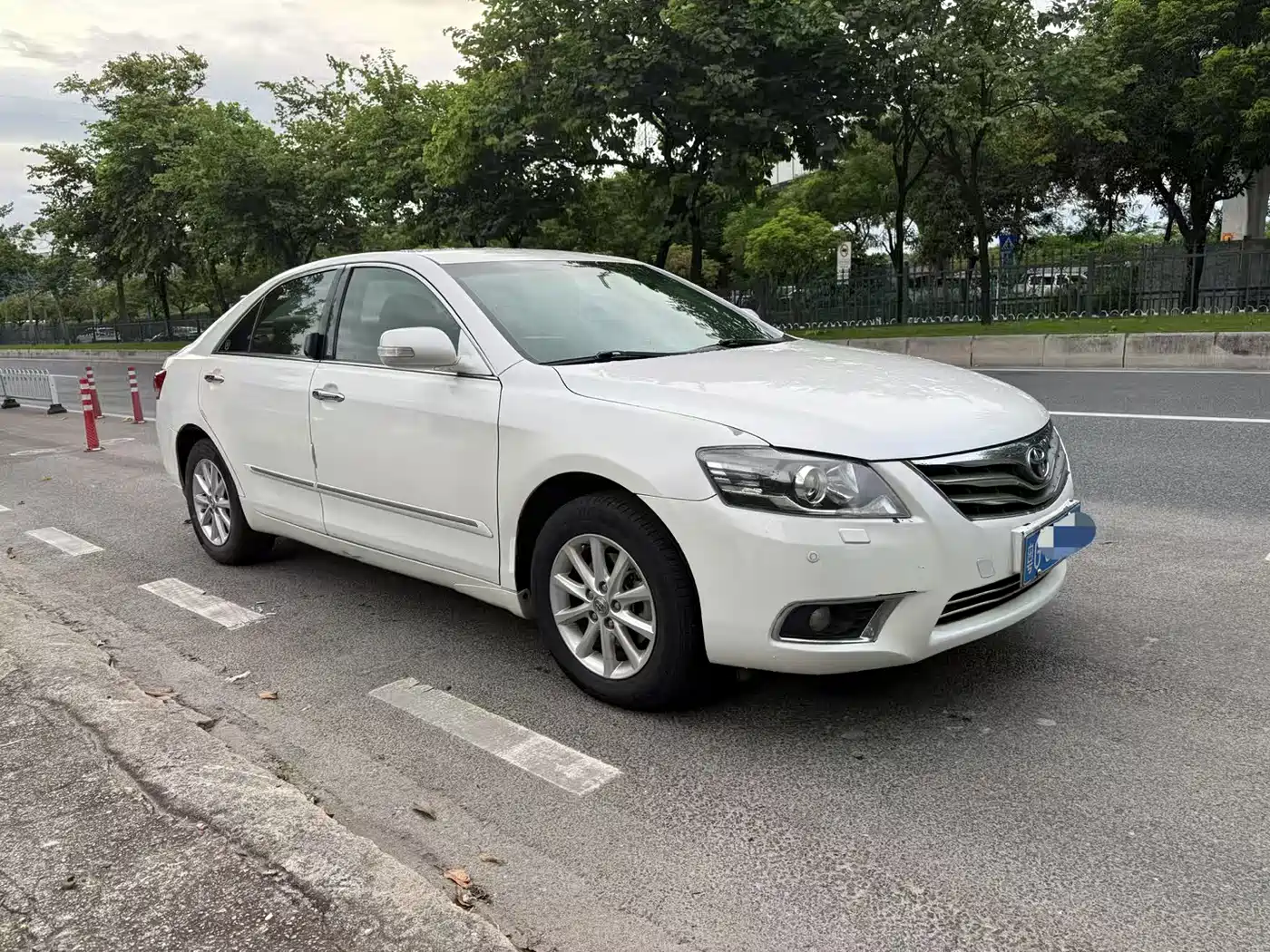 Toyota Camry 2014 2013 200E Classic Elite Edition