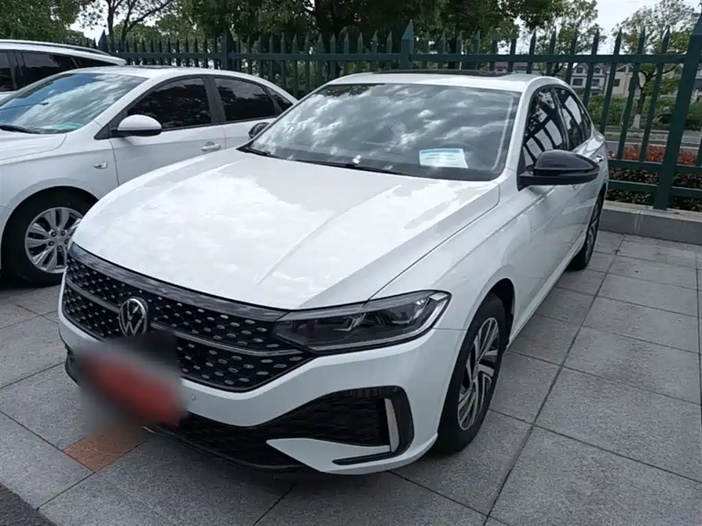 Volkswagen Lavida 2024 Model 300TSI DSG Starlight Leading Edition