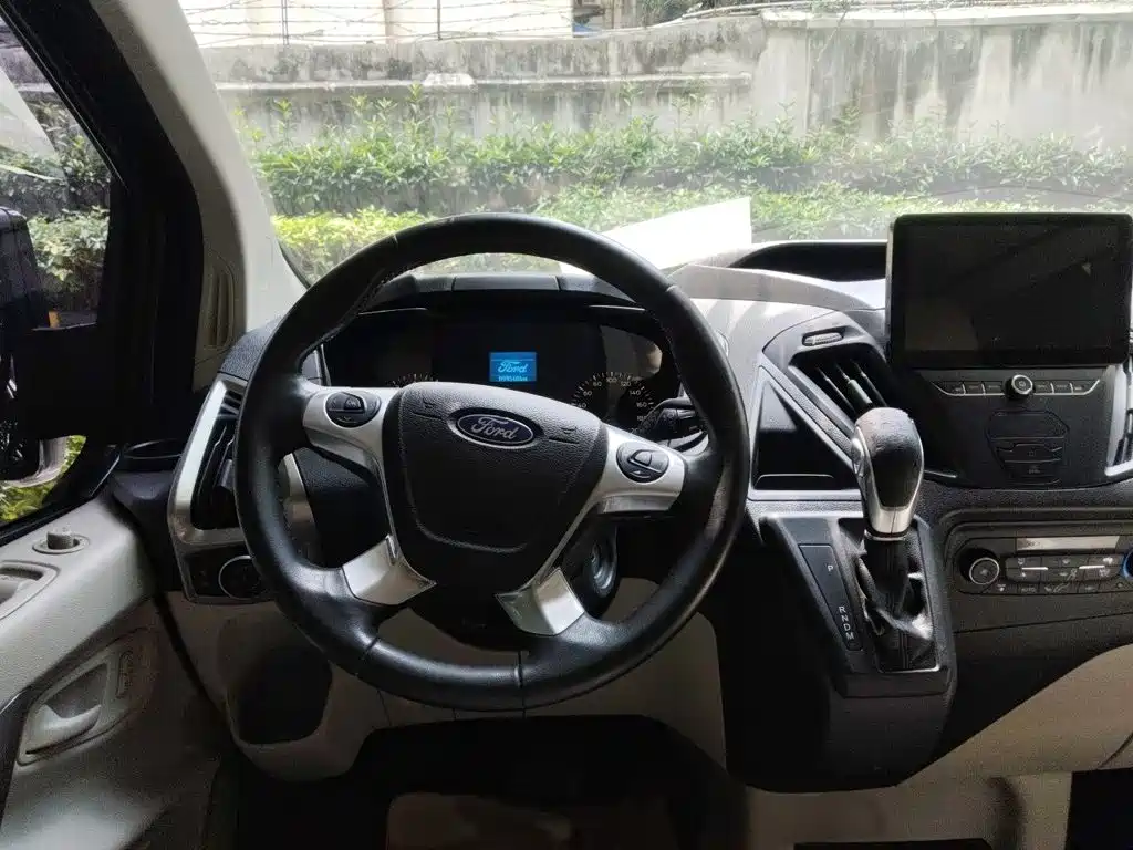 Ford Tourneo 2018 2017 2.0T Automatic Elite Edition