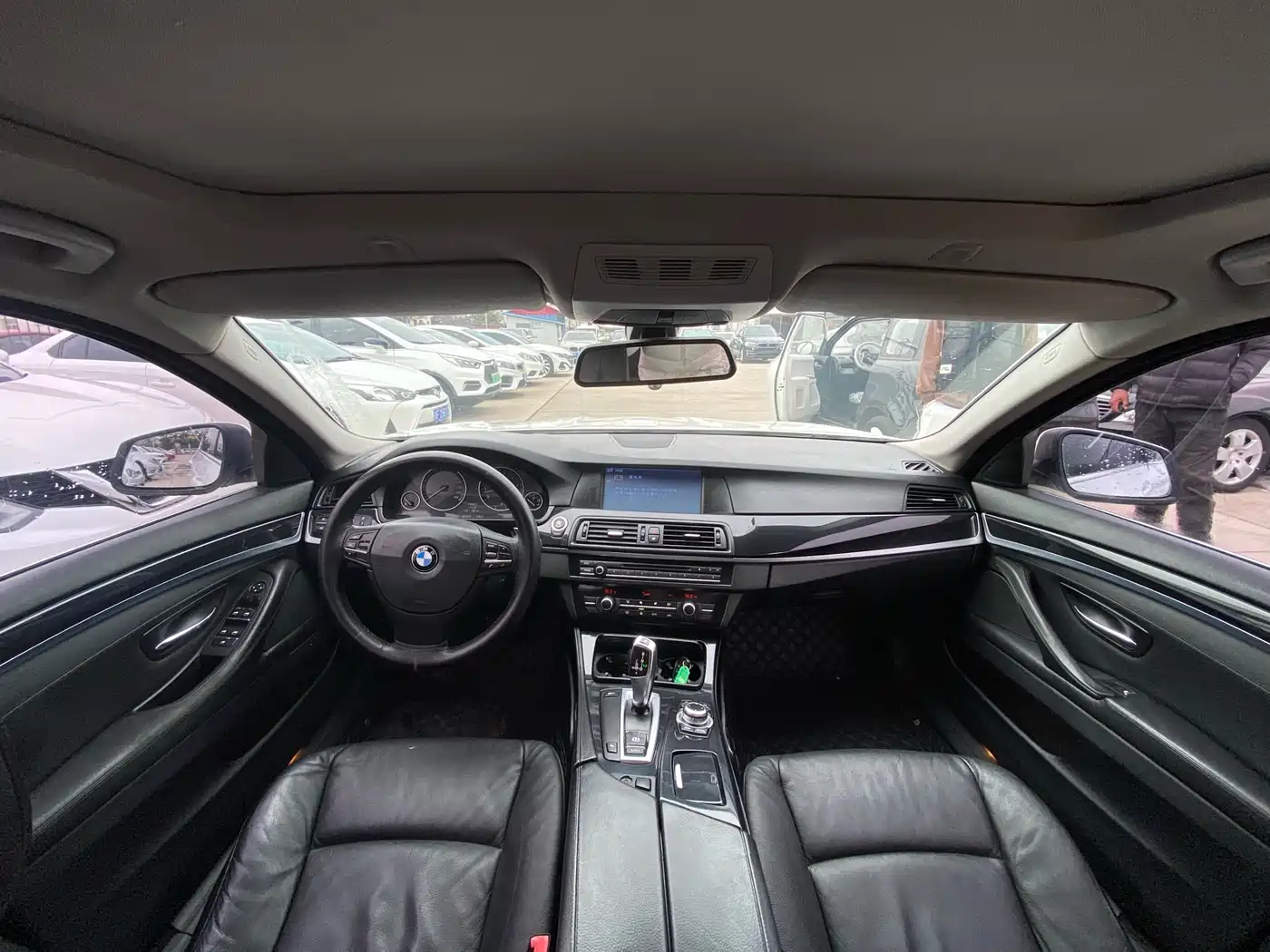 BMW 5 Series 2011 520Li Elegance фото 13