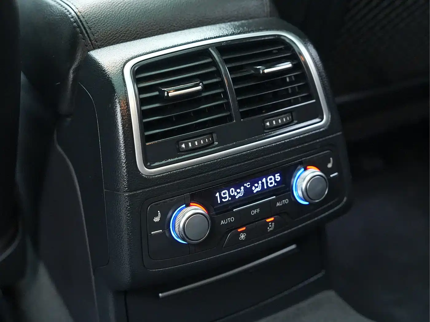 Audi A6L 2014 30 FSI Comfort фото 22