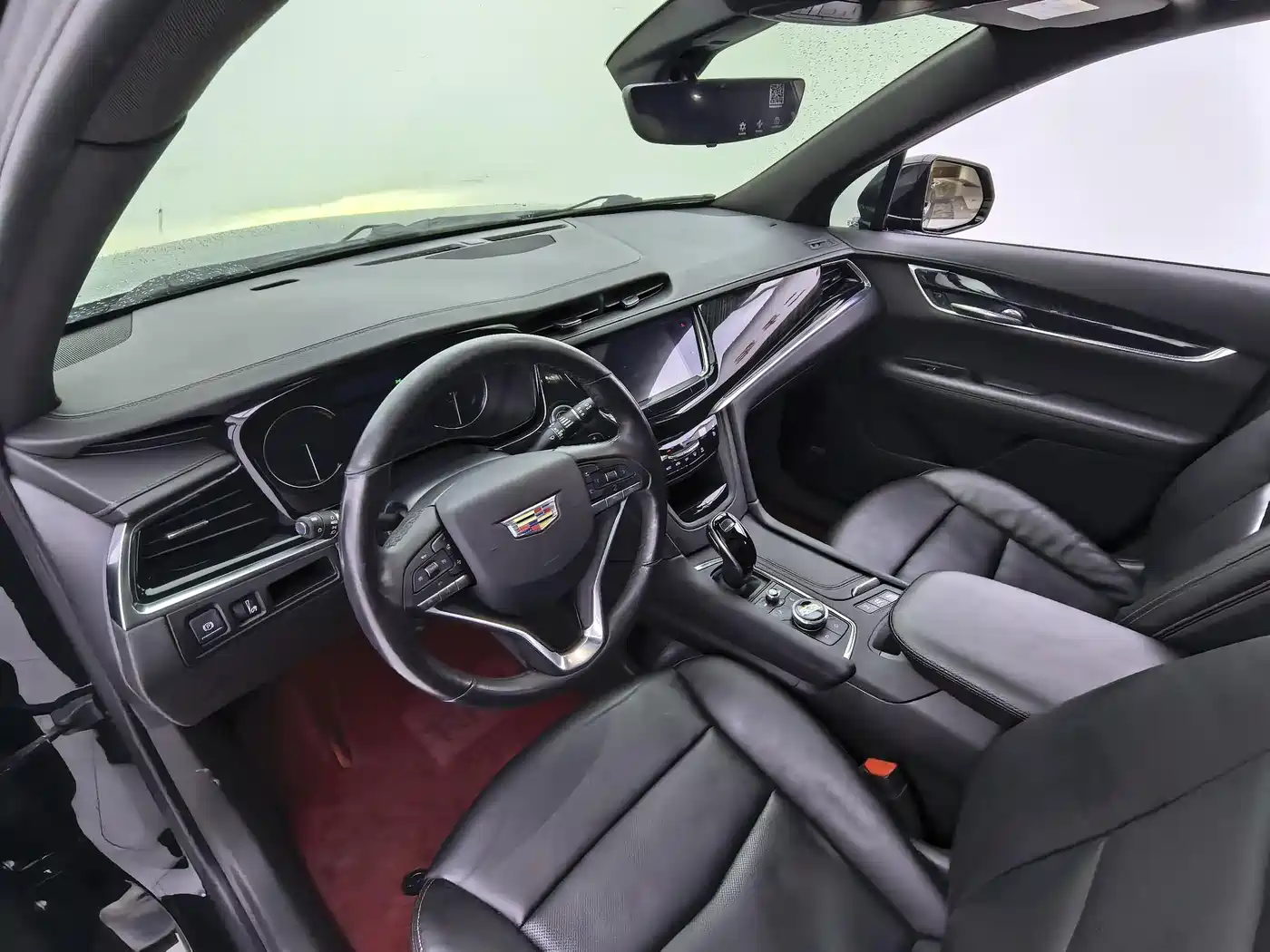 Photo 16 - Cadillac XT6