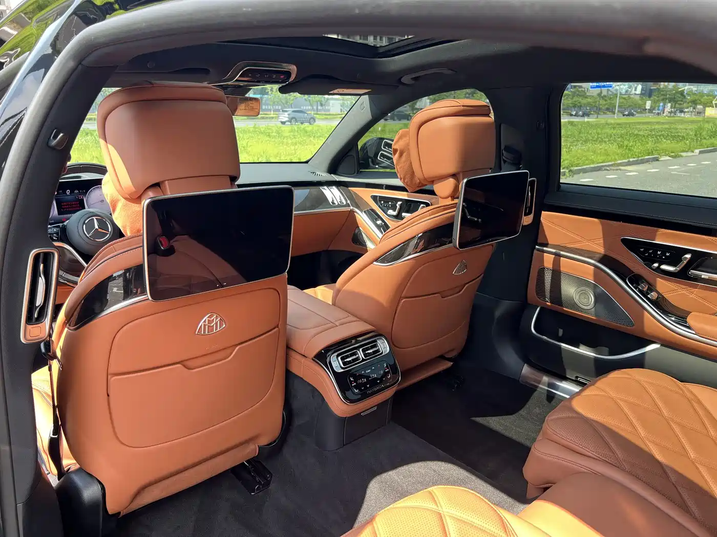Mercedes-Benz Maybach S-Class 2025 Model S 480 4MATIC фото 10
