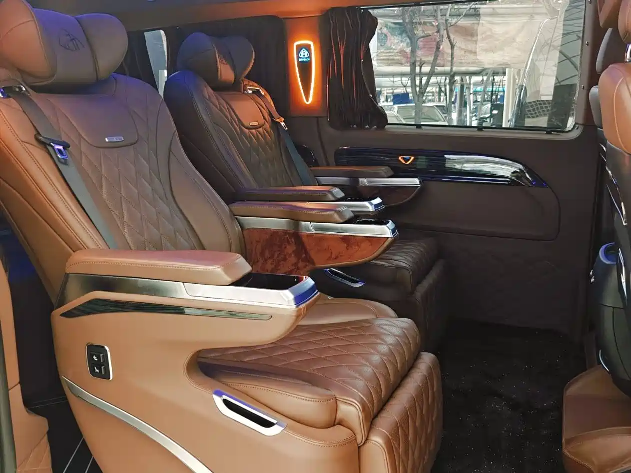 Mercedes-Benz Vito 2021 2.0T Elite 7-Seater фото 8