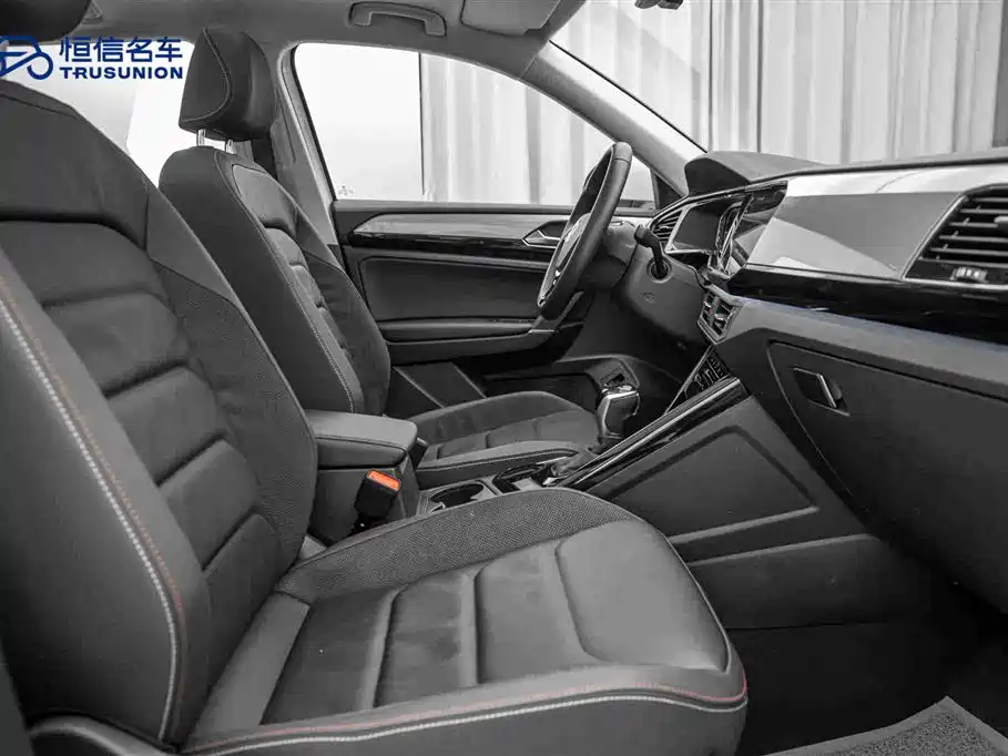 Volkswagen Tayron 2021 330TSI 2WD Luxury Smart Connect Edition фото 15