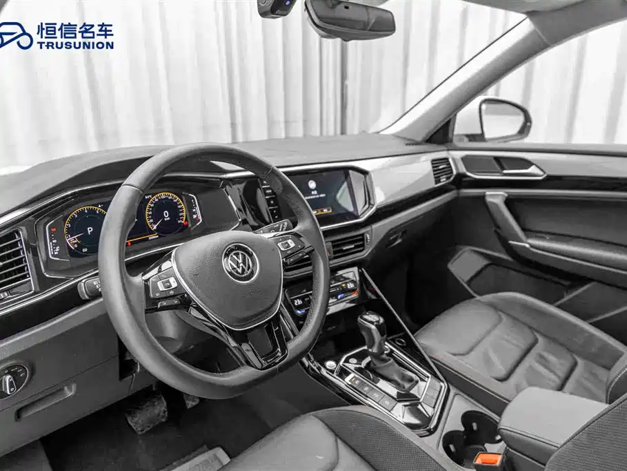 Volkswagen Tayron 2021 330TSI 2WD Luxury Smart Connect Edition фото 12