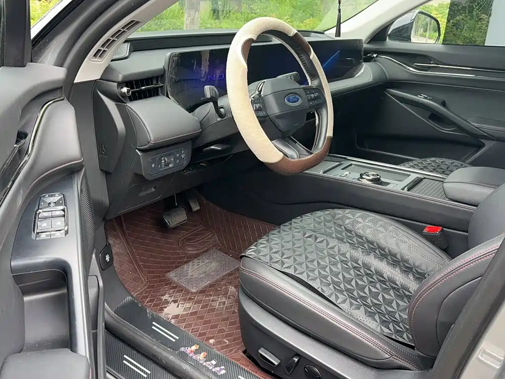Ford Mondeo 2024 2023 EcoBoost 245 Luxury