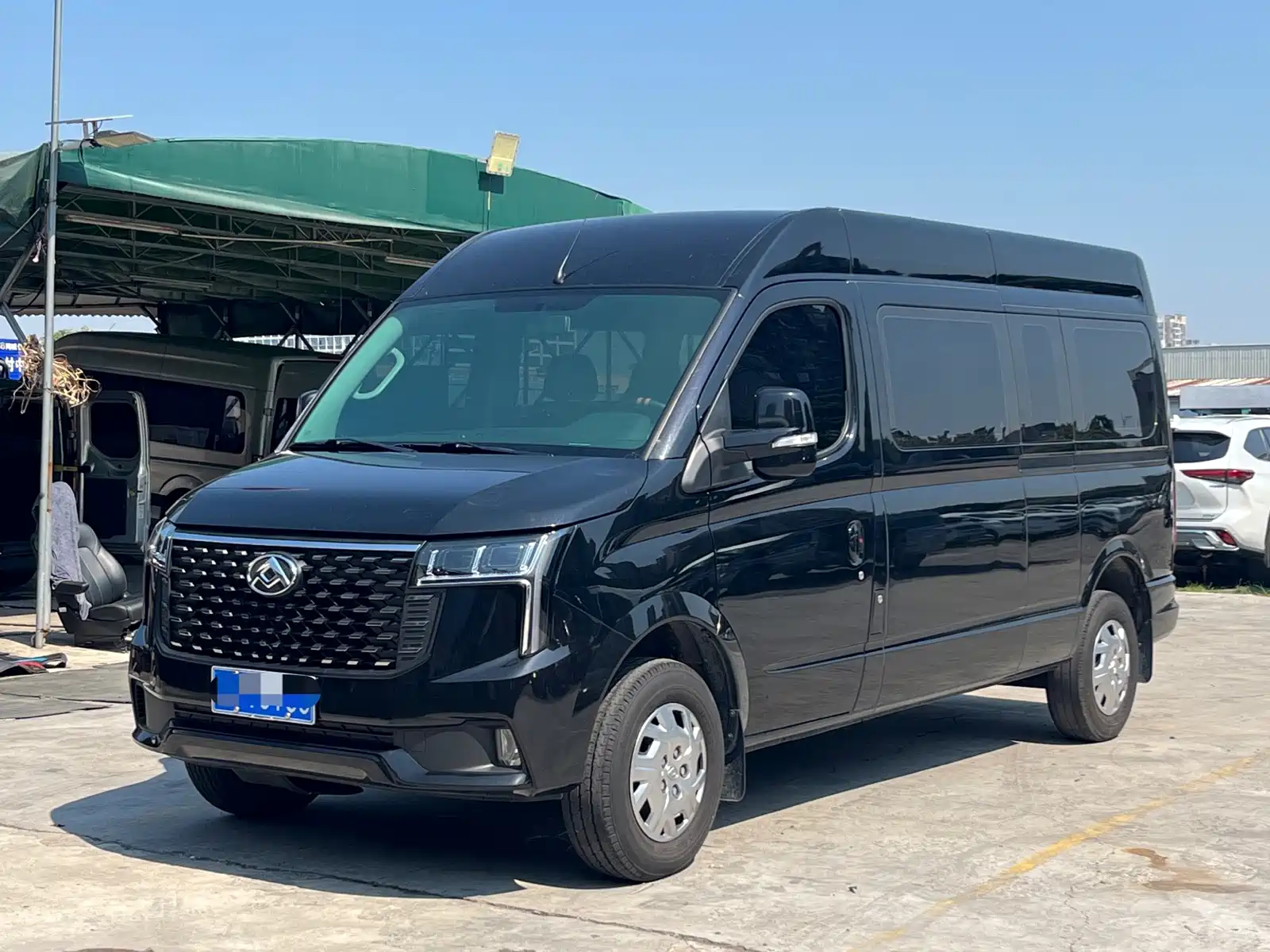 Photo 1 - Maxus Xintu V80