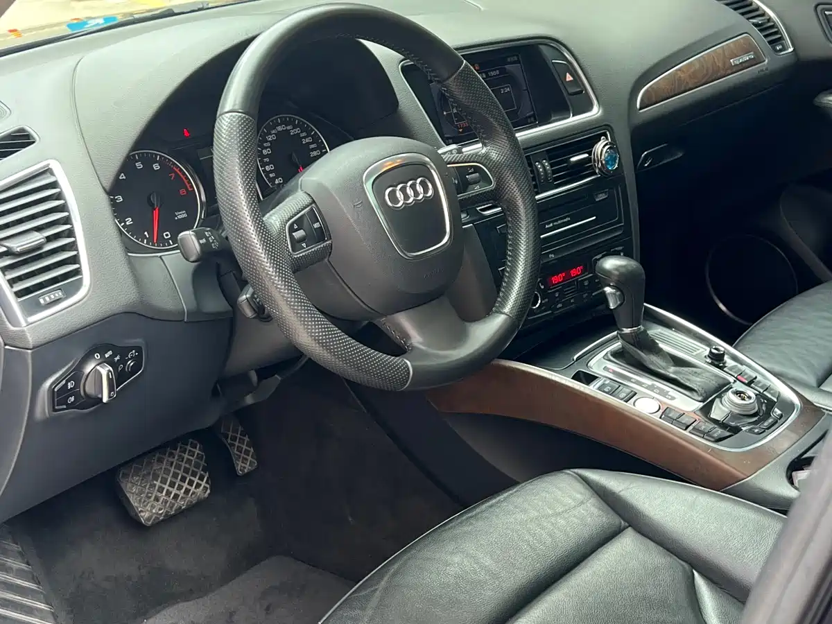 Audi Q5 (Import) 2012 2010 3.2FSI Sport