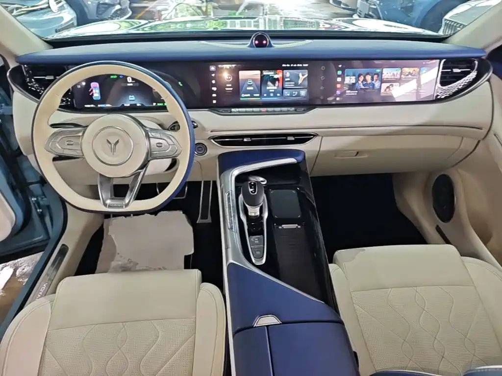 Voyah Auto VOYAH FREE 2022 2021 AWD Standard Range Extender Exclusive Luxury Package