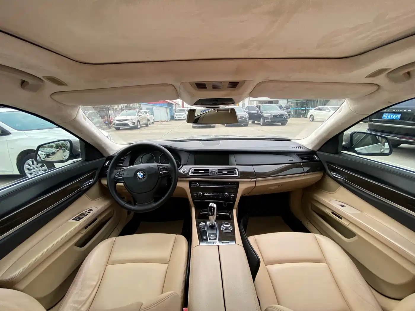 BMW 7 Series 2011 740Li Steinway Limited Edition фото 13