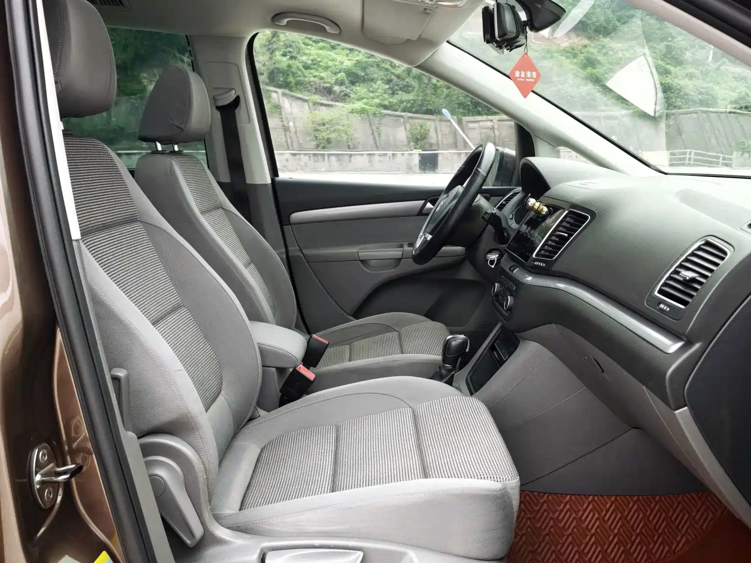 Фото 11 - Volkswagen Sharan