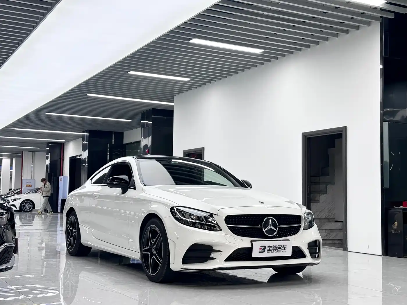 Mercedes-Benz C-Class (Import) 2023 Model C 260 Coupe фото 3