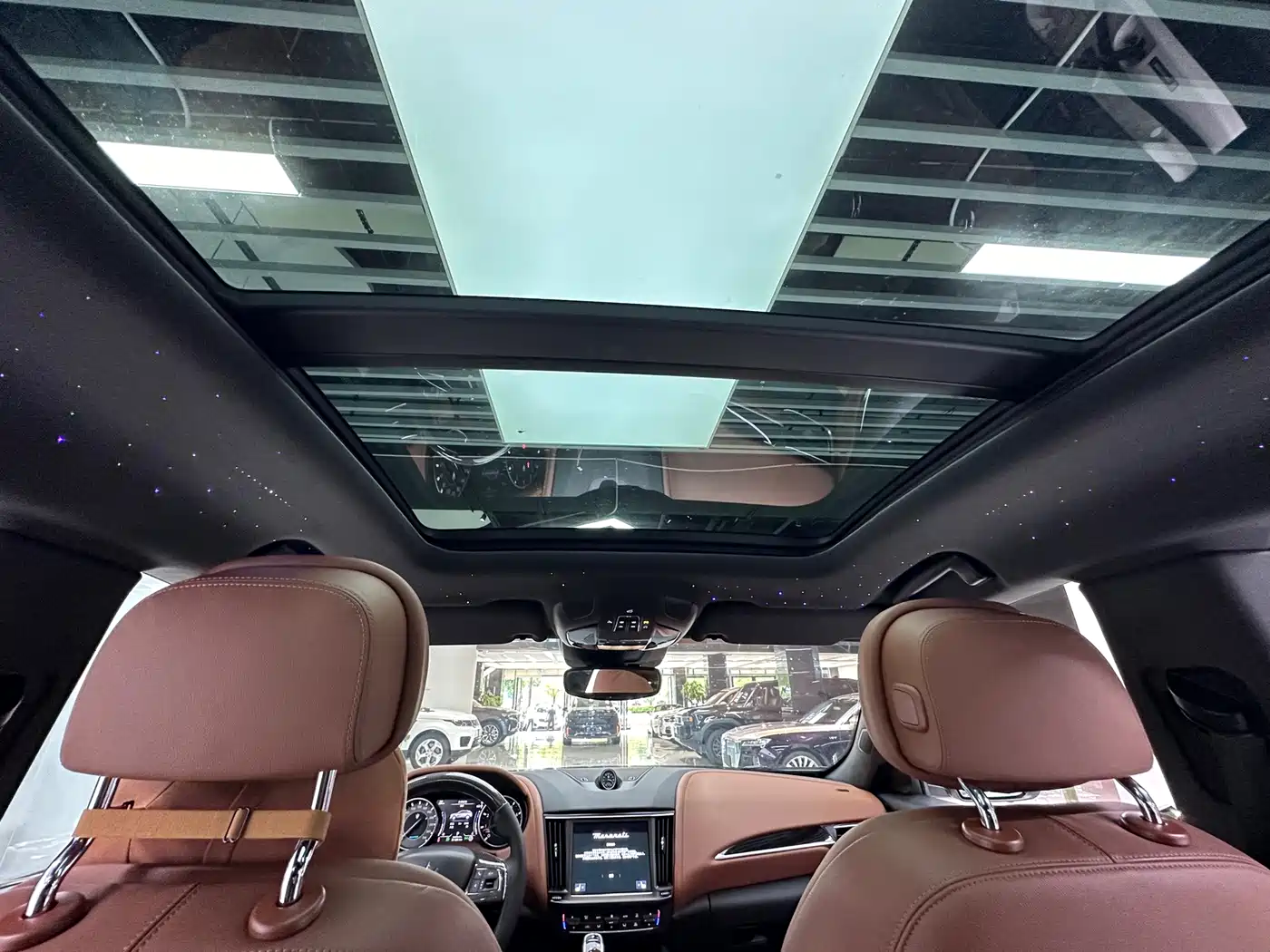 Maserati Levante 2021 3.0T Standard Edition фото 12